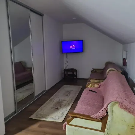 Apartman Mladenovic *